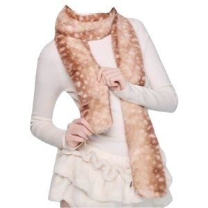 Fawn Doe Deer print faux fur scarf 🦌